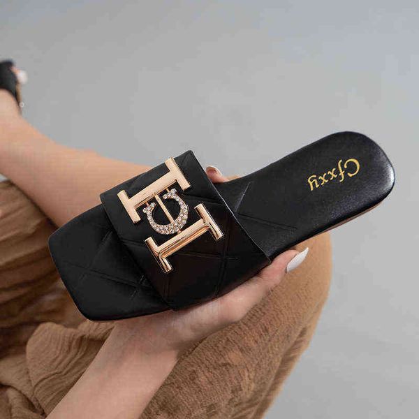 new luxury us designer shoes slipper summer brand desinger pu leather women's sandal casual slides outdoor female flip flops y220601, Black
new luxury us designer shoes slipper summer brand desinger pu leather women's sandal casual slides outdoor female flip flops y220601, Black