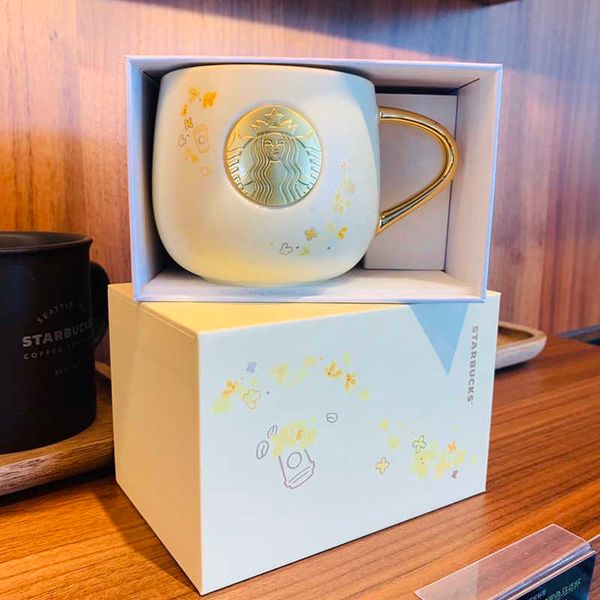 starbucks mug new jingui tongzhang brand mermaid coffee cup lovers mid autumn festival ceramic water cup gift box
starbucks mug new jingui tongzhang brand mermaid coffee cup lovers mid autumn festival ceramic water cup gift box