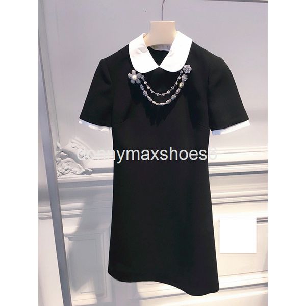 casual dresses heavy industry nail bead diamond chain dress french doll neck small black with a slim waist, Black;gray
casual dresses heavy industry nail bead diamond chain dress french doll neck small black with a slim waist, Black;gray