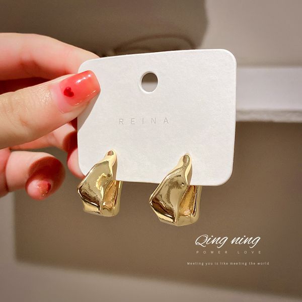 925 silver needle korean dongdaemun fashion new irregular with personality earring eardrop internet celebrity temperament design earrings, Golden
925 silver needle korean dongdaemun fashion new irregular with personality earring eardrop internet celebrity temperament design earrings, Golden