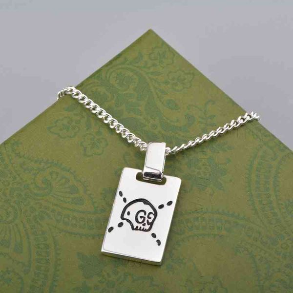 2022 factory wholesale new rectangular skull necklace faced elf pendant couple sweater chain, Silver
2022 factory wholesale new rectangular skull necklace faced elf pendant couple sweater chain, Silver
