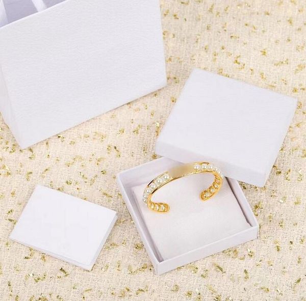 women brand bangle designer fashion pearl temperament gold jewelry luxury letter bracelets women's classic exquisite jewelers anniversa, Black
women brand bangle designer fashion pearl temperament gold jewelry luxury letter bracelets women's classic exquisite jewelers anniversa, Black