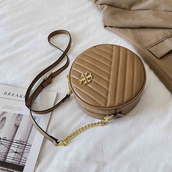 the single 40% off 2023 handbag trendy bags round cake bag autumn new one shoulder chain fashion texture
the single 40% off 2023 handbag trendy bags round cake bag autumn new one shoulder chain fashion texture