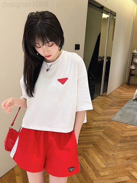 two piece dress designer 22 spring and summer new chest three-dimensional triangle standard solid color round neck short sleeve t-shirt wide, White
two piece dress designer 22 spring and summer new chest three-dimensional triangle standard solid color round neck short sleeve t-shirt wide, White