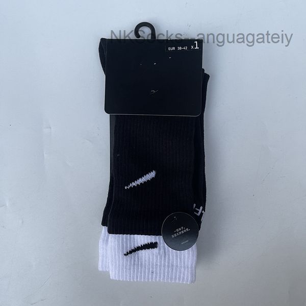 men fashion classic socks hook brand color stitched men's women's long tube sports training sock street couple middle tubes luxury, Black
men fashion classic socks hook brand color stitched men's women's long tube sports training sock street couple middle tubes luxury, Black