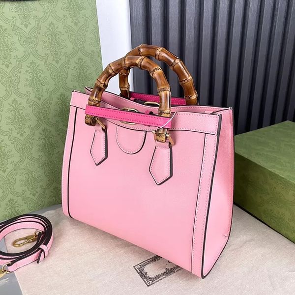 2022ss series panda classic mini flap bag black hardware luxury designer genuine real leather 25c large capacity cosmetic crossbody shoulder
2022ss series panda classic mini flap bag black hardware luxury designer genuine real leather 25c large capacity cosmetic crossbody shoulder