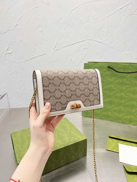 tz ladies chain bag designer messenger bag classic versatile popular antique silver hardware accessories exquisite fabric design 6 styles ba
tz ladies chain bag designer messenger bag classic versatile popular antique silver hardware accessories exquisite fabric design 6 styles ba