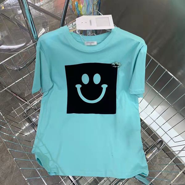 designer 2022 european summer new short sleeve t-shirt women's fashion trend round neck loose smiling face 2002 luxury, White
designer 2022 european summer new short sleeve t-shirt women's fashion trend round neck loose smiling face 2002 luxury, White
