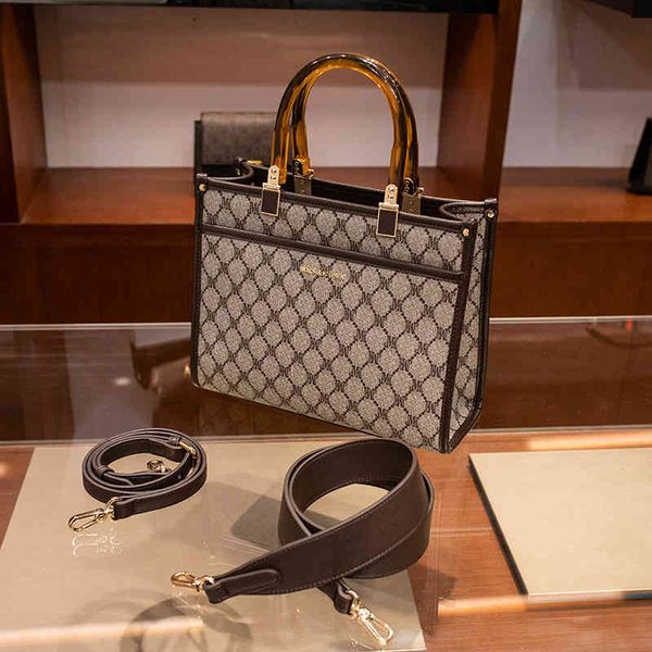 fashion women's new high-quality versatile bag luxury designer large capacity armpit real leather 2022 fashion autumn winter high sense
fashion women's new high-quality versatile bag luxury designer large capacity armpit real leather 2022 fashion autumn winter high sense