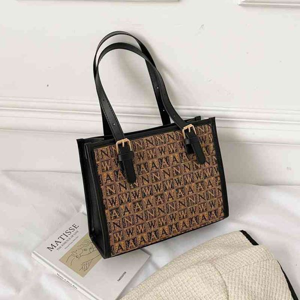 texture new simple handbag letter fashion commuting shoulder women's bags luxury brand purses
texture new simple handbag letter fashion commuting shoulder women's bags luxury brand purses