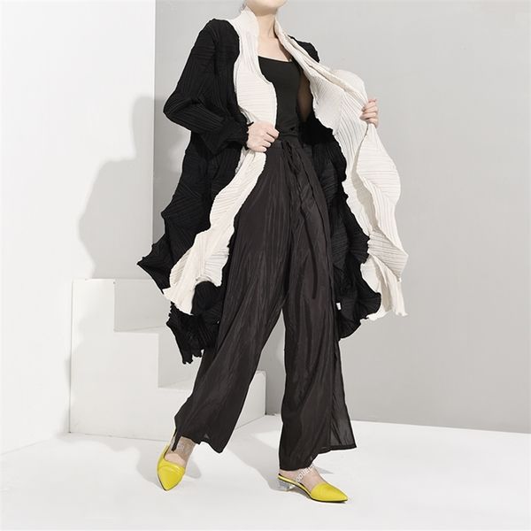 lanmrem autumn winter fashion female's long sleeve shirt women pleated asymmetrical contrast colors cardigan lj201128, Tan;black
lanmrem autumn winter fashion female's long sleeve shirt women pleated asymmetrical contrast colors cardigan lj201128, Tan;black