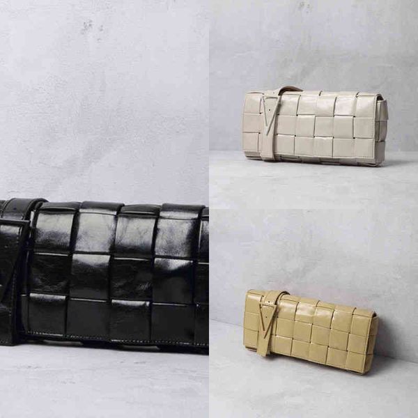 classic men's women luxury bags battegas venetassss and 2022 leather woven women's waist bag fashion leather chest bag summer vers
classic men's women luxury bags battegas venetassss and 2022 leather woven women's waist bag fashion leather chest bag summer vers