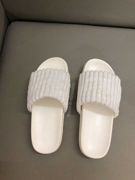 italian designer brand lambswool slipper old flowers women fur woolen plush sliders lambskin sandals flat heel slippers home loafers luxurys, Black
italian designer brand lambswool slipper old flowers women fur woolen plush sliders lambskin sandals flat heel slippers home loafers luxurys, Black