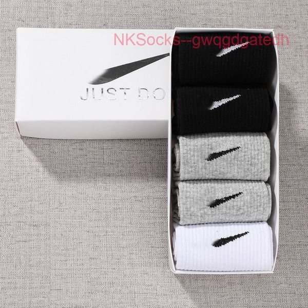 fashion men's classic socks gift box stockings hook brand black white gray medium tube sports cotton sweat absorbing sock men women lux
fashion men's classic socks gift box stockings hook brand black white gray medium tube sports cotton sweat absorbing sock men women lux