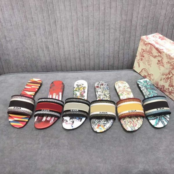2021 luxury designer woman slippers letter embroidery design leather flat shoes pantoufle summer women beach lady slipper paris and stripe, Black
2021 luxury designer woman slippers letter embroidery design leather flat shoes pantoufle summer women beach lady slipper paris and stripe, Black