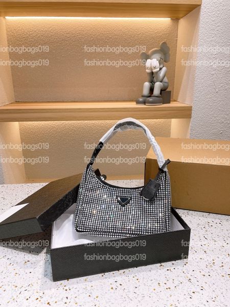 crystal re-edition 2000 mini bag designer satin hobo with artificial crystals triangle logo handbag luxury all-over decoration diamond handl
crystal re-edition 2000 mini bag designer satin hobo with artificial crystals triangle logo handbag luxury all-over decoration diamond handl