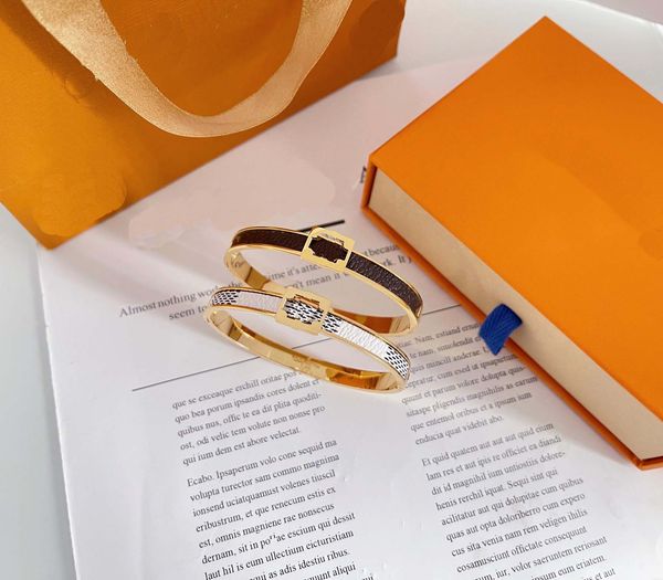 fashion love bracelet designer jewelry titanium steel gold bangle luxury simple women's pendants bracelets with channel box, Black
fashion love bracelet designer jewelry titanium steel gold bangle luxury simple women's pendants bracelets with channel box, Black