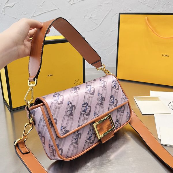 italy roma brand classic graffiti baguette shoulder bags genuine leather handbag fashion original hardware women crossbody bag designer unde
italy roma brand classic graffiti baguette shoulder bags genuine leather handbag fashion original hardware women crossbody bag designer unde