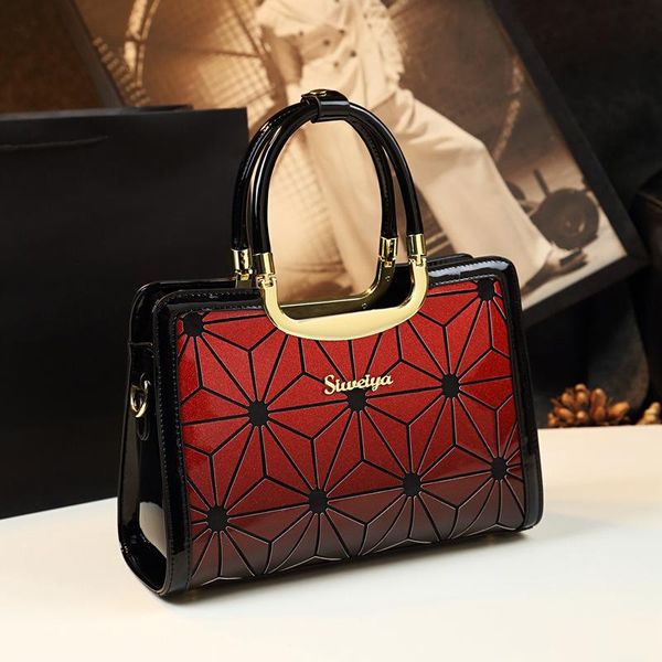 evening bags 2022 fashion ladies' mezzanine zipper bag patent leather embroidered hand bill shoulder messenger designer
evening bags 2022 fashion ladies' mezzanine zipper bag patent leather embroidered hand bill shoulder messenger designer