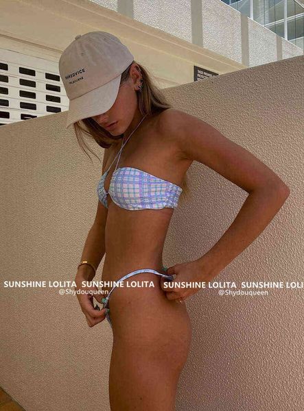 printed double-sided bra plaid bikini island beach split neck swimsuit ins lace up, White;black
printed double-sided bra plaid bikini island beach split neck swimsuit ins lace up, White;black