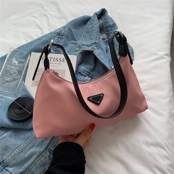 triangle autumn fashion small satchel messenger single armpit women's 80% off wholesale store
triangle autumn fashion small satchel messenger single armpit women's 80% off wholesale store