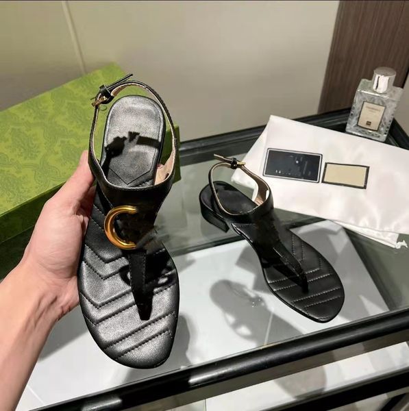 2022 new style designer design fashion women's sandals slippers leather thick heeled shoes 35-44, Black 
2022 new style designer design fashion women's sandals slippers leather thick heeled shoes 35-44, Black