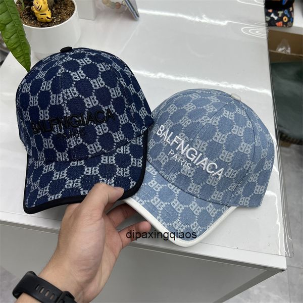 ball caps paris b balencaigass letter printed trendy paris letter embroidered baseball cap color matching hat brim couple leisure sunscreen, Blue;gray
ball caps paris b balencaigass letter printed trendy paris letter embroidered baseball cap color matching hat brim couple leisure sunscreen, Blue;gray
