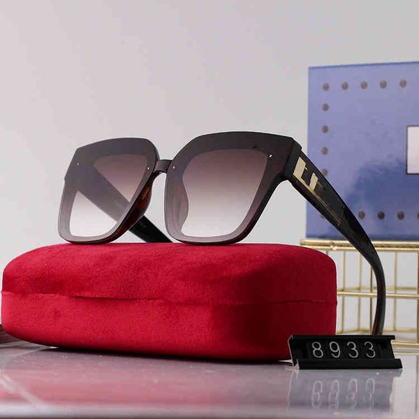 sunglasses 2022 large frame women's outdoor travel po sunglasses fashion trend with box, White;black
sunglasses 2022 large frame women's outdoor travel po sunglasses fashion trend with box, White;black