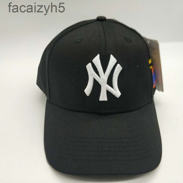 ball caps designer korean version of trendy couples hip hop curved brim duck tongue hat street dance baseball net red joint shopping face, Blue;gray
ball caps designer korean version of trendy couples hip hop curved brim duck tongue hat street dance baseball net red joint shopping face, Blue;gray