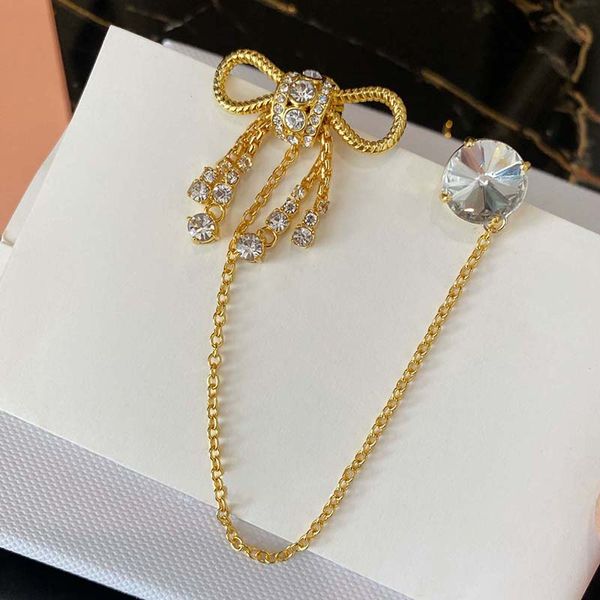 2022 designers brooches gold stainless steel pins bow tie chain brooches elegant jewelry for lady women gifts lover anniversary wedding part, Gray
2022 designers brooches gold stainless steel pins bow tie chain brooches elegant jewelry for lady women gifts lover anniversary wedding part, Gray