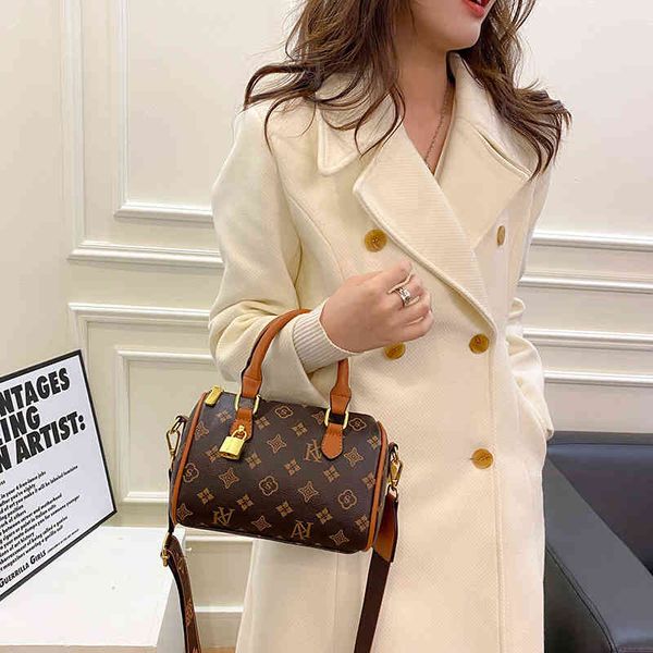 factory direct sale 55% off new fashion mini bag advanced boston pillow women's hand-held net red versatile messenger bag
factory direct sale 55% off new fashion mini bag advanced boston pillow women's hand-held net red versatile messenger bag
