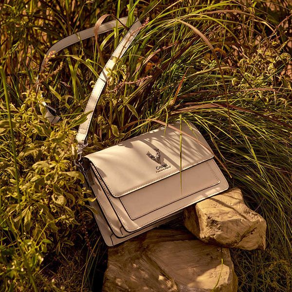 new bags womens bag genuine leather shoulder bag womens fashion all-match messenger bag personality large capacity cowhide handbag
new bags womens bag genuine leather shoulder bag womens fashion all-match messenger bag personality large capacity cowhide handbag