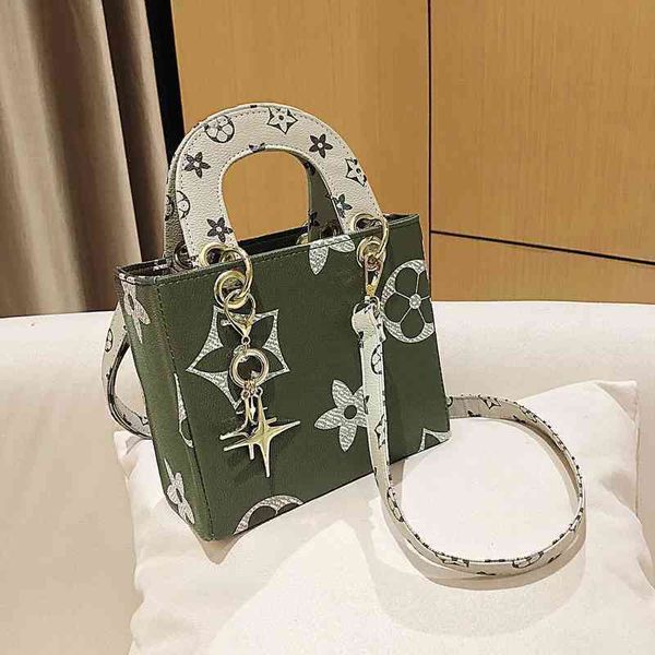 factory sale 49% off satchel lightweight women's 2022 autumn new net red one shoulder fashion versatile large capacity small square bag
factory sale 49% off satchel lightweight women's 2022 autumn new net red one shoulder fashion versatile large capacity small square bag