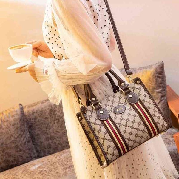 56% off handbag small bag 2022 new fashion women's one versatile designer female shoulder handbags 
56% off handbag small bag 2022 new fashion women's one versatile designer female shoulder handbags