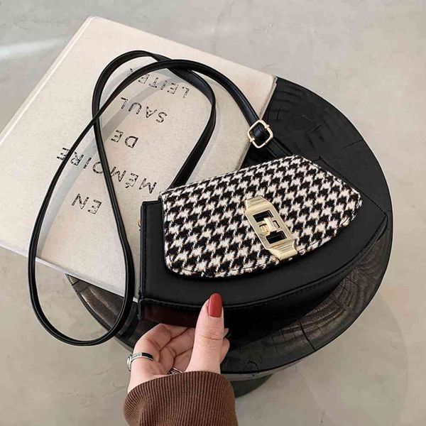 luxury handbag women shoulder bags woven lattice small female single shoulder bag bag soft leather wallet straps casual crossbody ladies lea
luxury handbag women shoulder bags woven lattice small female single shoulder bag bag soft leather wallet straps casual crossbody ladies lea