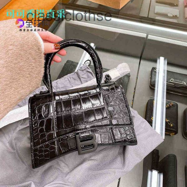 balencaigass handbags designer leather women's bag 2022 b family crocodile hourglasss mini high version one shoulder portable messenger
balencaigass handbags designer leather women's bag 2022 b family crocodile hourglasss mini high version one shoulder portable messenger