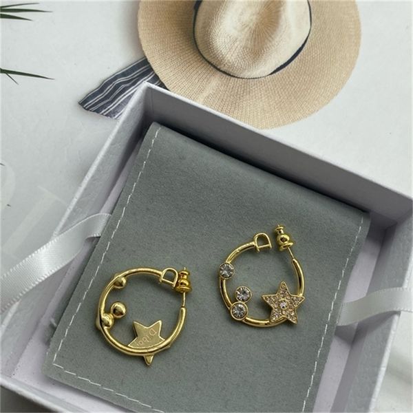 2022 20% off designer jewelry diamond star letter half circle hollow female d jiawang red high-grade earrings, Golden
2022 20% off designer jewelry diamond star letter half circle hollow female d jiawang red high-grade earrings, Golden