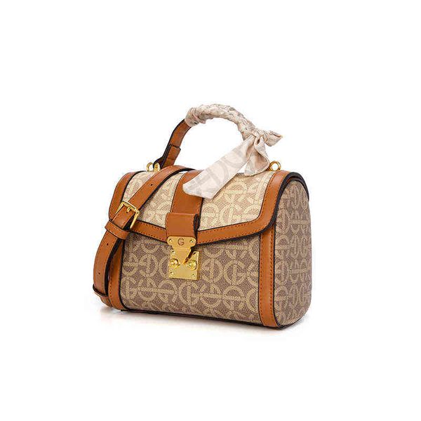 evening bags 2022 new summer niche light luxury small square bag underarm shoulder crossbody women's fresh all-match tren 220718
evening bags 2022 new summer niche light luxury small square bag underarm shoulder crossbody women's fresh all-match tren 220718