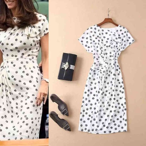 casual dresses summer fashion women's round neck polka dot print pleated back slit dress, Black;gray
casual dresses summer fashion women's round neck polka dot print pleated back slit dress, Black;gray