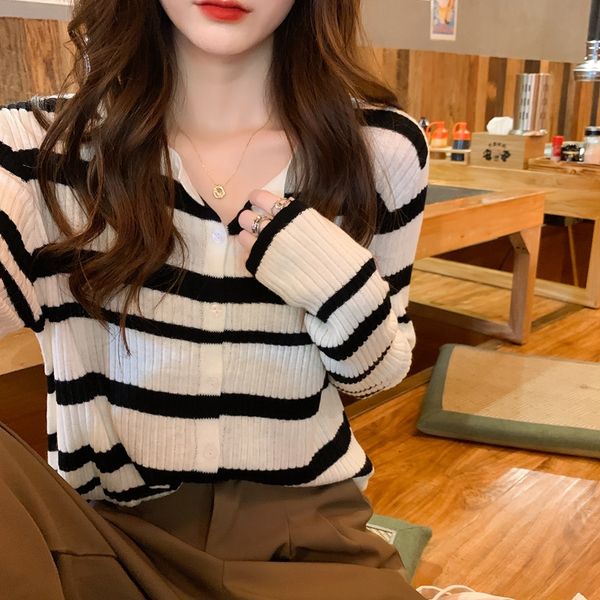 women's knits & tees autumn short women's sweater korean spell color black apricot striped female cardigan chic slim long sleeve k, White
women's knits & tees autumn short women's sweater korean spell color black apricot striped female cardigan chic slim long sleeve k, White