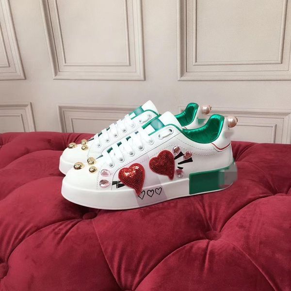 new arrival casual shoes white black red fashion mens women leather breathable shoes open low sports sneake valentinoe''valentinoi, Red;white
new arrival casual shoes white black red fashion mens women leather breathable shoes open low sports sneake valentinoe''valentinoi, Red;white