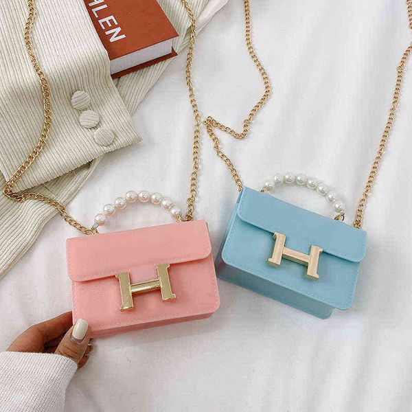 wholesales women bags 2022 new button pvc fashion shoulder pearl small bag female single handbags
wholesales women bags 2022 new button pvc fashion shoulder pearl small bag female single handbags