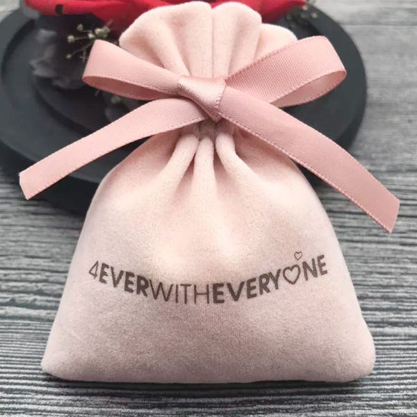 felt cloth pink velvet jewelry pouch with logo mascara watch perfume gift bags eyewear nails candle key chain packaging pouches, Pink;blue
felt cloth pink velvet jewelry pouch with logo mascara watch perfume gift bags eyewear nails candle key chain packaging pouches, Pink;blue