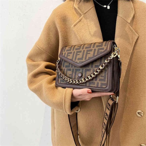 advanced sense of foreign style small women's new autumn and winter versatile chain wide belt single design purses online
advanced sense of foreign style small women's new autumn and winter versatile chain wide belt single design purses online