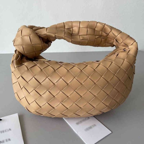 designer handbags bottegasvenetas sheepskin mini jodie knotted satchel cloud dumpling leather hand-held women's woven armpit bag
designer handbags bottegasvenetas sheepskin mini jodie knotted satchel cloud dumpling leather hand-held women's woven armpit bag