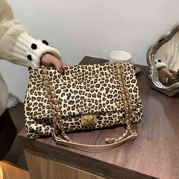 vintage leopard pu leather chain handbag purse women shoulder crossbody bag 2021 new brand design messenger bags totes trendy g220509
vintage leopard pu leather chain handbag purse women shoulder crossbody bag 2021 new brand design messenger bags totes trendy g220509
