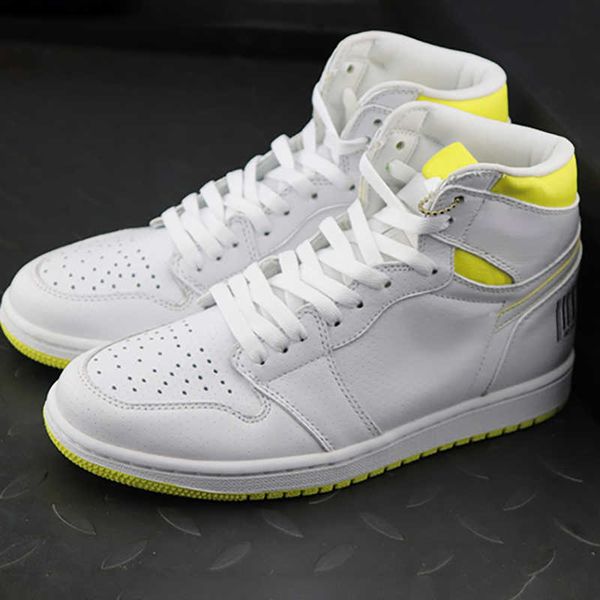 men jumpman 1 yellow-white basketball shoes classic chicago first class flight style women's running sneakers non-slip, Black
men jumpman 1 yellow-white basketball shoes classic chicago first class flight style women's running sneakers non-slip, Black