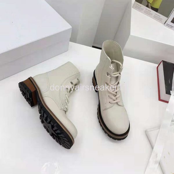 boots autumn winter martin boots chelsea fashion thick bottom middle tube short lace up heel net red knight, Black
boots autumn winter martin boots chelsea fashion thick bottom middle tube short lace up heel net red knight, Black