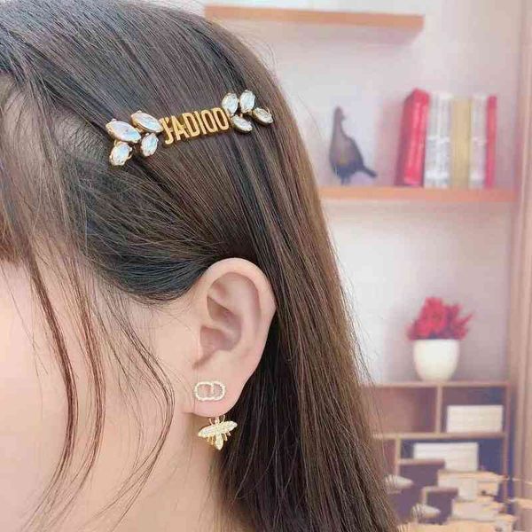 fashion new jewelry trend luxury brand designer wholesale d family dijiafeng letter female personality hairpin, Silver
fashion new jewelry trend luxury brand designer wholesale d family dijiafeng letter female personality hairpin, Silver