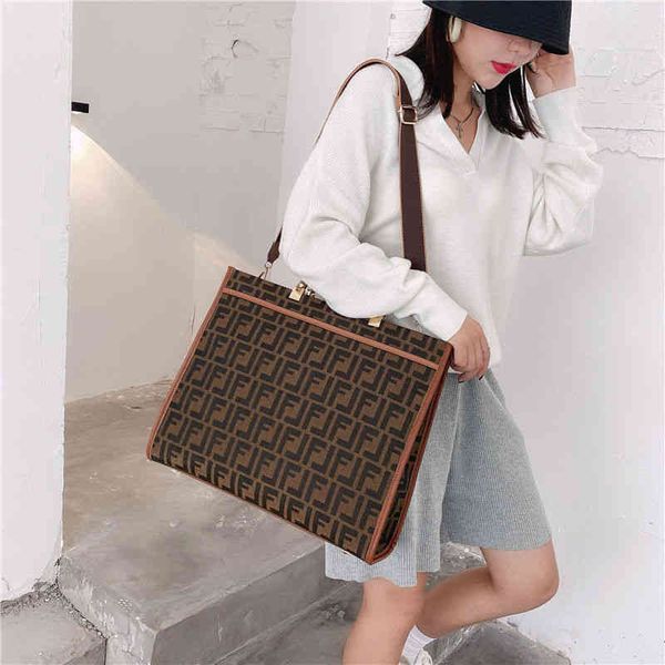 boutique women's bag new style style messenger bag large capacity, versatile, mature and style one shoulder purses_y1yx
boutique women's bag new style style messenger bag large capacity, versatile, mature and style one shoulder purses_y1yx